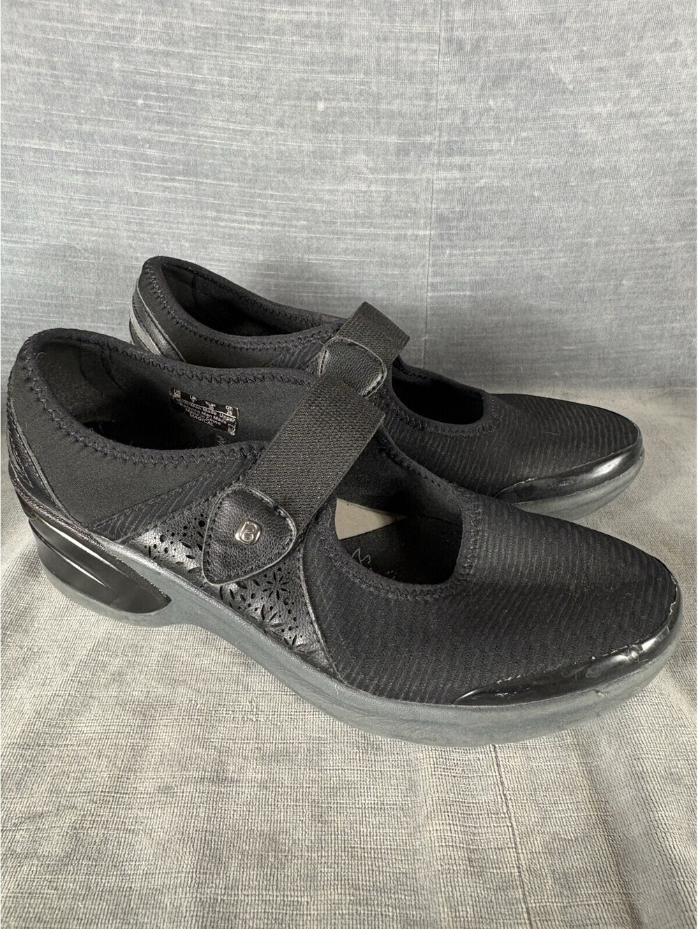 Bzees Magical Black Fabric Slip On Mary Jane Comfort Shoes Size 9M